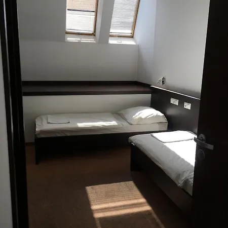 Hotel Central Отель Надьканижа