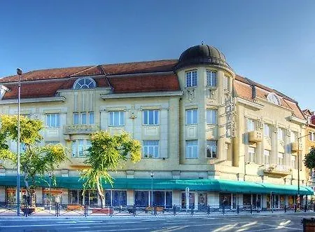 Hotel Central 3*