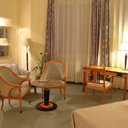 Otel Hotel Central Kanije